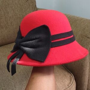 VTG Retro Elegant Red and Black Women's Hat Croche Hat Derby OS Polyester Hat